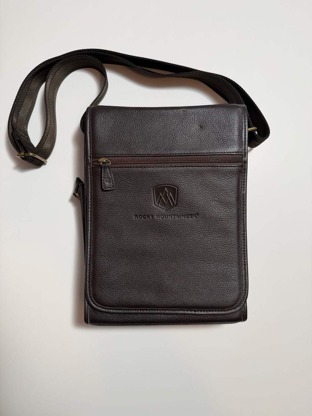 Rocky Mountaineer Brown Leather Crossbody Messenger Bag